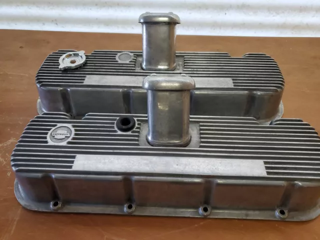 Vintage Holley M/T Bbc Finned Aluminum Valve Covers Tall Breathers 396 427 454