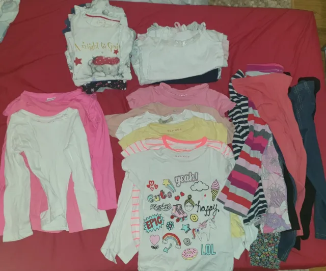Girls Bundle Of Clothes 3-4 Yrs