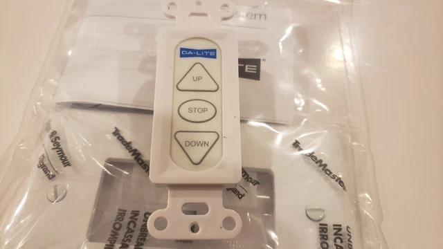 Da-Lite 40975 Three-Button Low Voltage Control Switch (White)