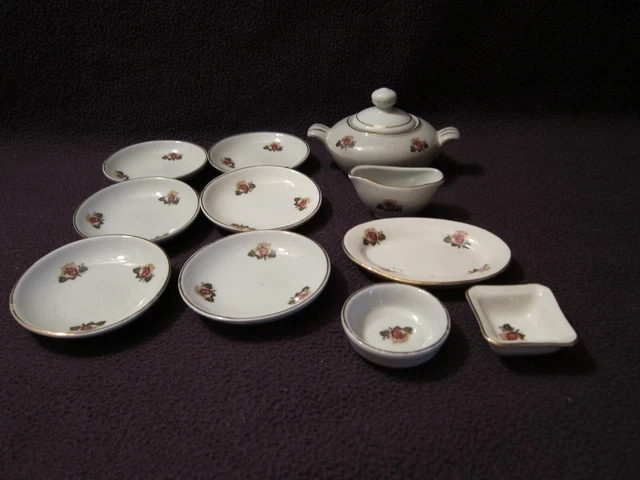 Dinette Ancienne Porcelaine Blanche – Service 13 Pièces Décor Argenté