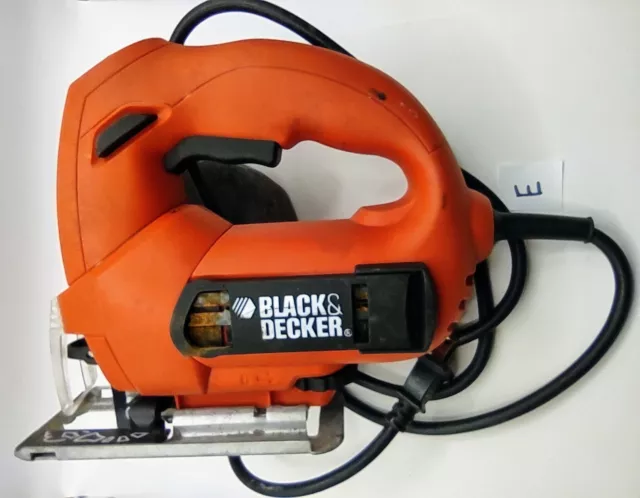 Black and Decker Corded Electric Hand Saw Model PHS550 Type 2 Used Working