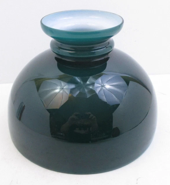 Hurricane Gwtw Glass Oil Lamp Shade - Cased Green - 10" Fitter(Ena1)