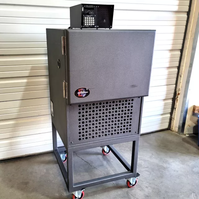 Sigma Systems XM58gMMED02 Environmental Chamber 2 CuFt -30°C To 200°C 208VAC 1Ph