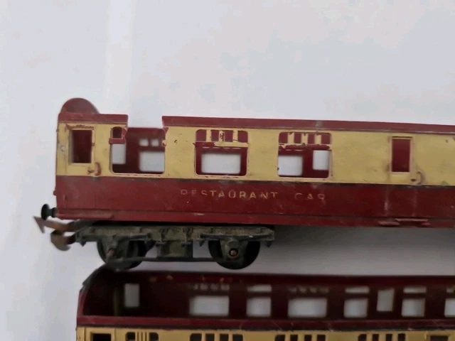 TRIANG R29/221 BR Comp Coach M24001 + R224 Restaurant Coach Spares ...