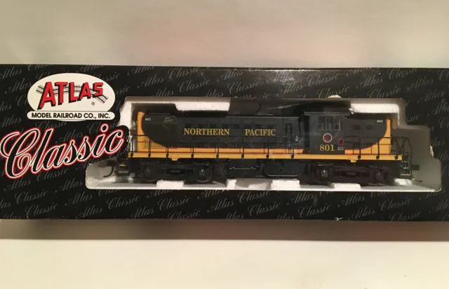 HO Atlas Classic Northern Pacific ALCO RS-1 Powered Diesel Locomotive NP #801
