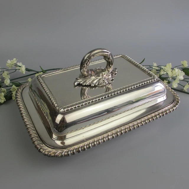 Silver plated lidded rectangular Tureen: Food Entree Serving Platter / Dish. VTG