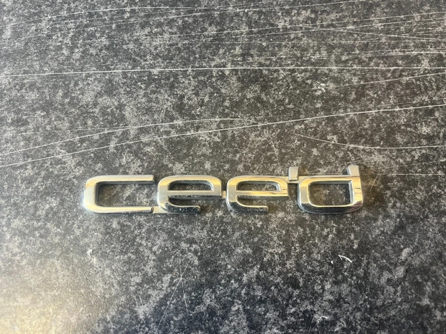 GENUINE KIA CEED MK1 Rear Script Badge Emblem Plastic Chrome £15.00 ...