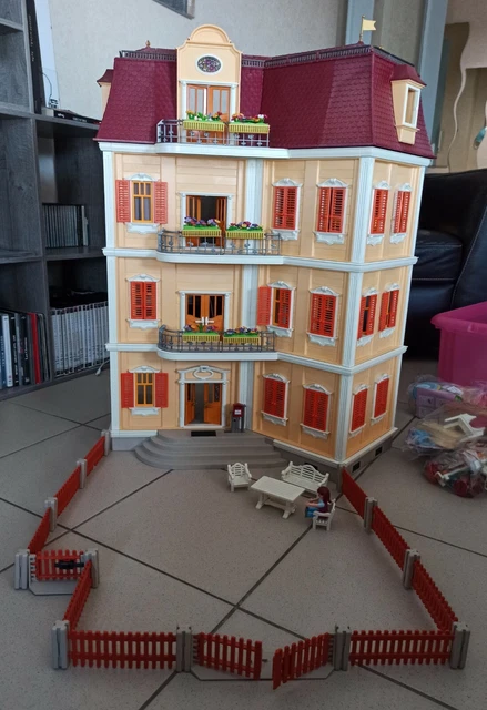 PLAYMOBIL MAISON DE ville 5302 équipée (boites 5329 à5335) étage