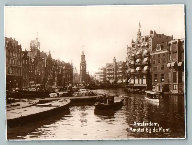 Nederland, Amsterdam, Amstel bil de Munt.  Vintage silver print. Pays Bas. Neder