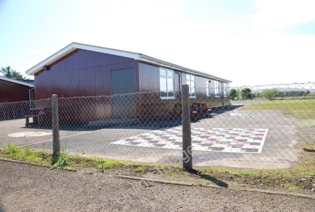 Photo 6x4 Thrumster Primary School This is part of the new school.  The o c2011