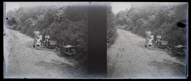 Famille Route de campagne France c1930 Photo NEGATIVE STEREO Plaque Vintage 