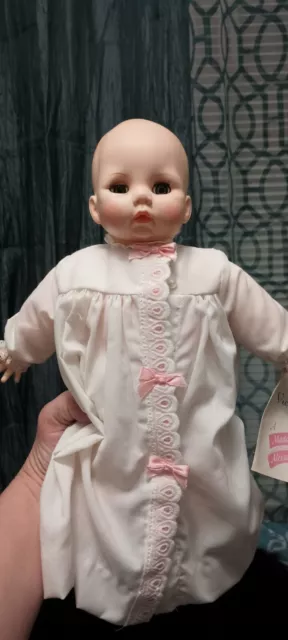 Original Tags Madame Alexander Victoria Sleepy Eye Crier  14" Doll Cryer Works