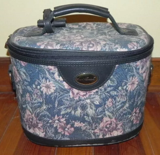 1980s Gloria Vanderbilt Floral Tapestry Train Case Cosmetic Bag Luggage Carry On