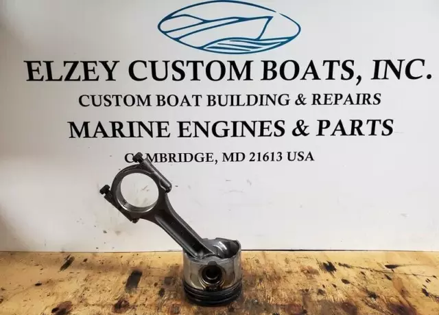 Marine Caterpillar 3208 Engine Connecting Rod 1W2258 and Piston