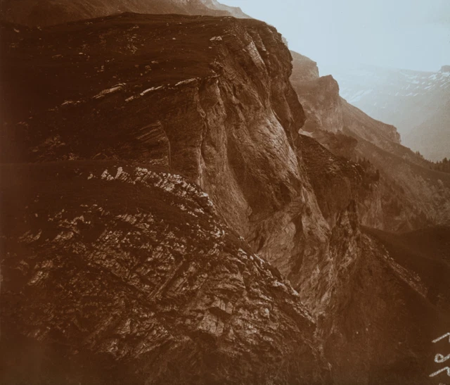  stereo view, Swiss, A pic de la Gemmi, vue stéréoscopique, plaque verre 6x13 