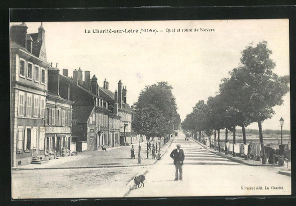 CPA La Charitè-sur-Loire, Quai et route de Nevers