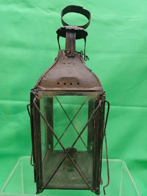 ANCIENNE PETITE LANTERNE en bronze avec verres en couleurs ( petrole