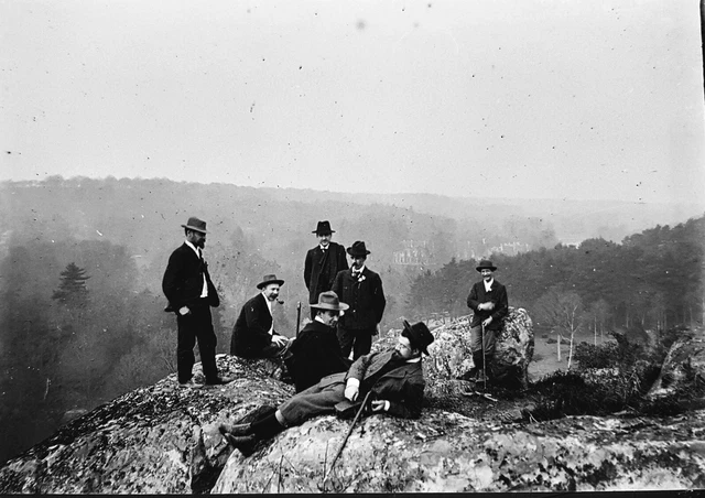 Plaque verre photo ancienne négatif noir et blanc 6x9 cm groupe d'amis