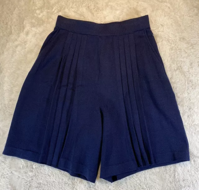 St. John Collection Marie Gray Shorts Size 6 Wool Knit Navy Blue Culotte Pleats