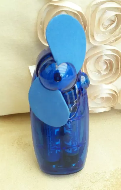 Blau Mini tragbarer Taschenlüfter Kühlluft Handakku Reisegebläse Kühler