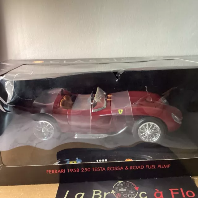 Collection Shell , Véhicules Miniatures, Ferrari 1958 Testa Rossa 250 Et Pompe