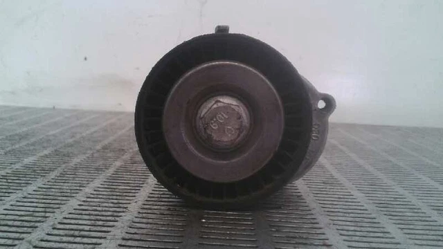 030145299 galet tendeur pour VOLKSWAGEN POLO 1.4 16V 2001 1142361 2