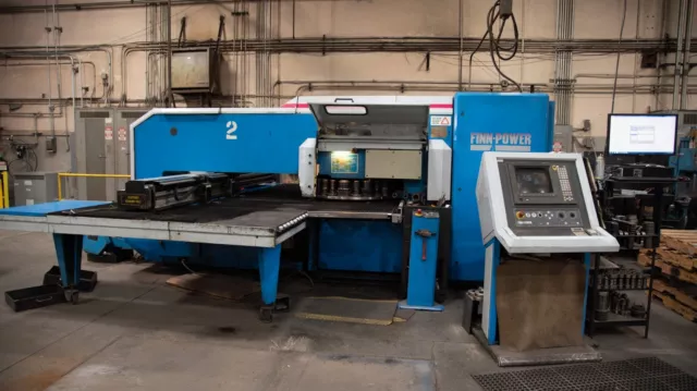Finn Power A4-20 FB, 22 Ton 21 Station CNC Turret Punch Press w/ Tooling