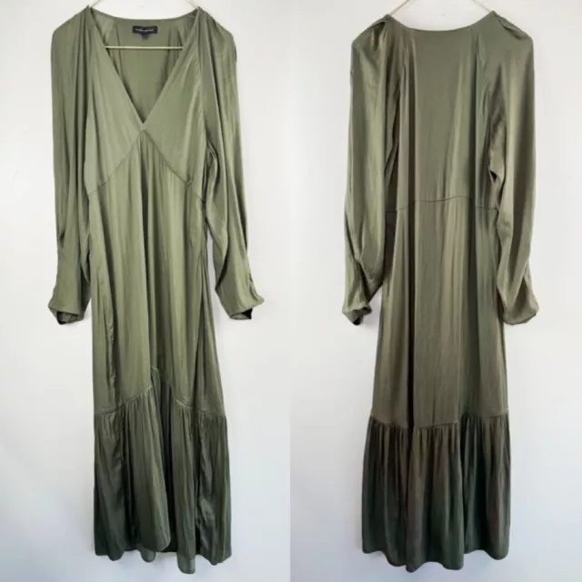 Banana Republic Satin Women’s Sz 16 Green Long Sleeve v neck Maxi Dress