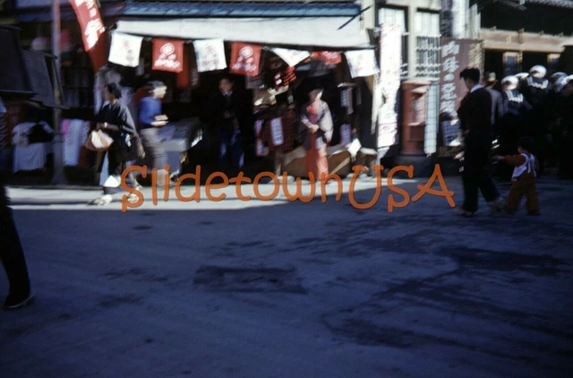 Vtg 1950's Orig Photo Slide Street Scene in Japan X1I110