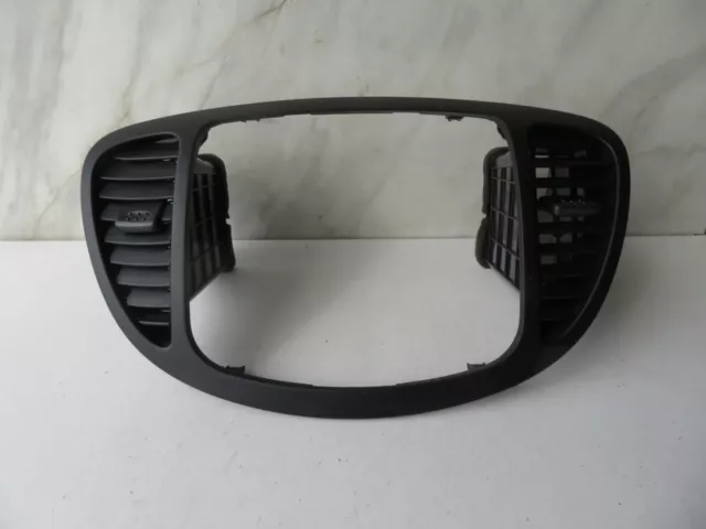 Hyundai I10 Centre Console Air Vents 2011-2013 A1355-2