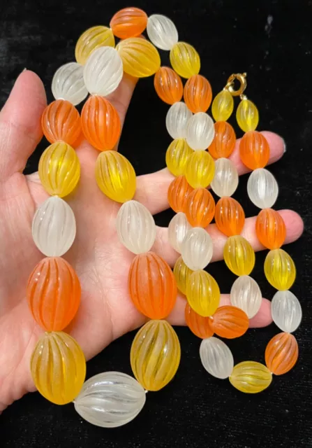 Vintage chunky ribbed orange yellow frosted Lucite bead necklace jewelry