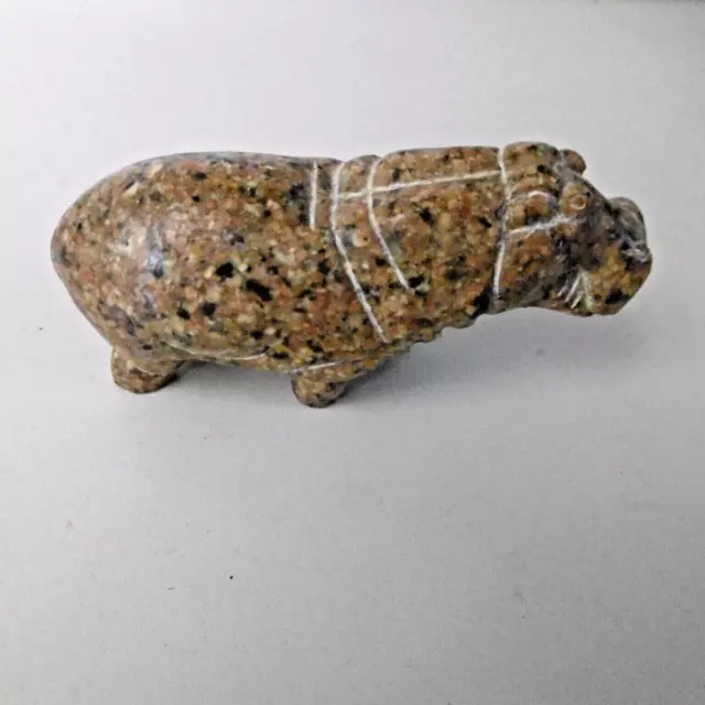 hippopotame sculpté en pierre steatite