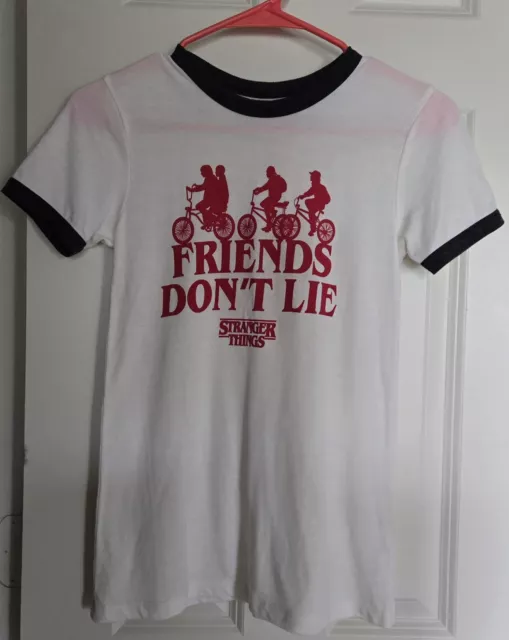 Netflix Stranger Things- Shirt Friends Don't Lie Size XS