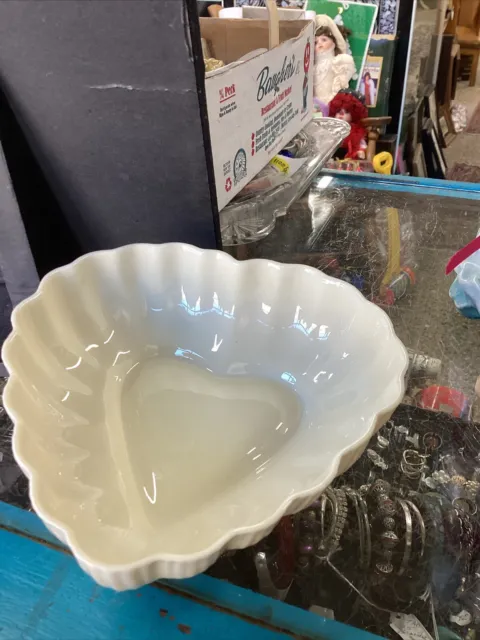 Belleek Heart Shaped Bowl Candy Dish 7th Brown Mark 1980 - 1992 - Very Nice!