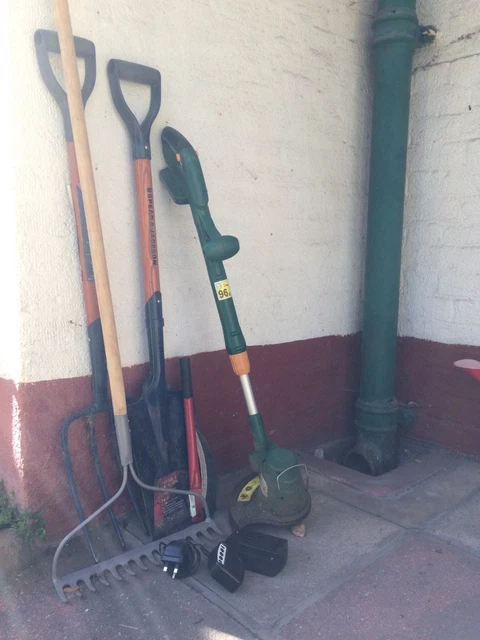 GARDENING TOOLS PACK Rake Shovel Fork Sickle Grass Trimmer B Q