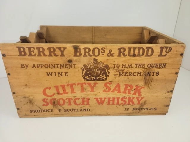 Vintage Wooden Crate Cutty Sark Scotch Whisky Berry Bro's & Rudd Ltd. 12 Bottle Vintage Wooden Crate Cutty Sark Scotch Whisky Berry Bro's & Rudd Ltd. 12 Bottle