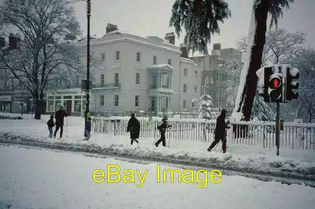 Photo 6x4 Cross Country Skiing on The Parade, Royal Leamington Spa In Dec c1990