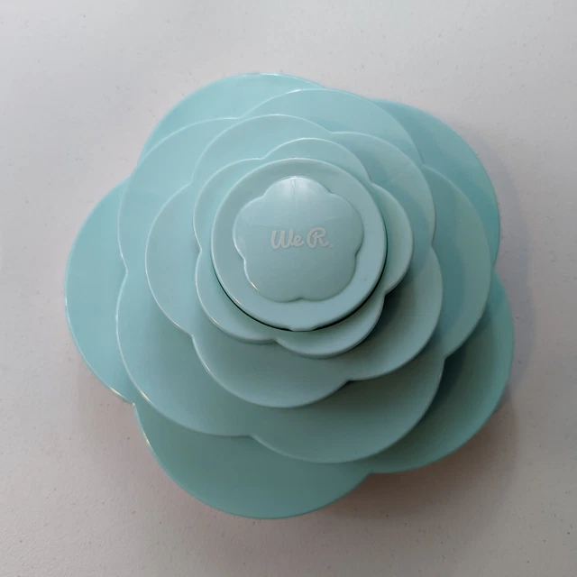 Guardián de almacenamiento de memoria adornado con flor We R azul agua excelente Usado en excelente condición