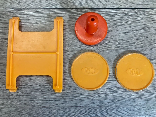 VTG IDEAL TABLE AIR HOCKEY 1975 Quick Shot Hockey Air Powered Game parts PUCKS