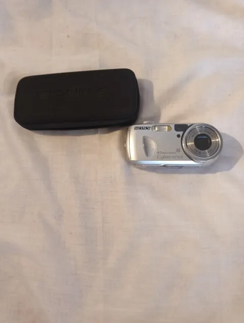 Sony Cybershot DSC-P73 4.1MP Compact Digital Camera Silver