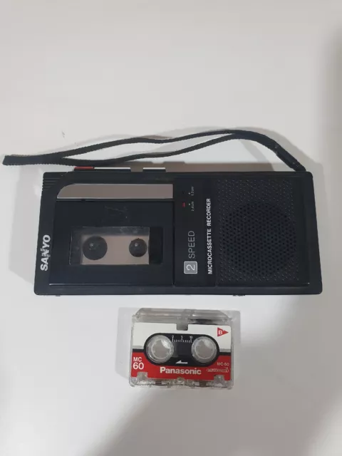 VINTAGE Sanyo 2 Speed Microcassette Recorder M5430A w/Microcassette