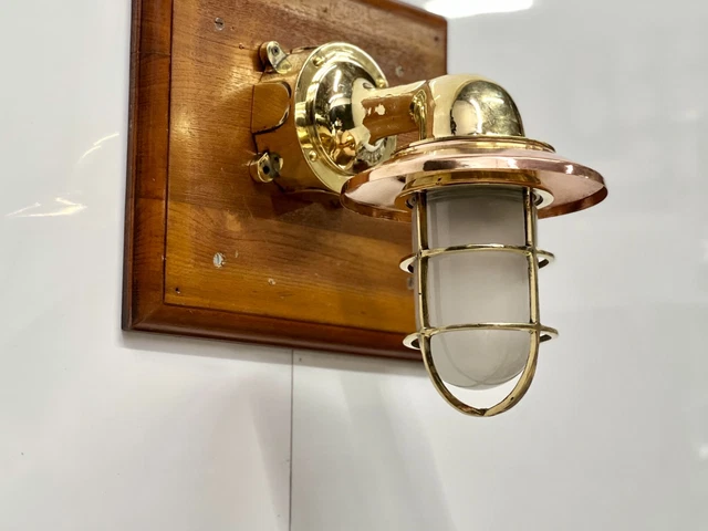 LAMPE MURALE EN Laiton Avec Abat-Jour En Nickel 16Cm DANAE Pour Salon