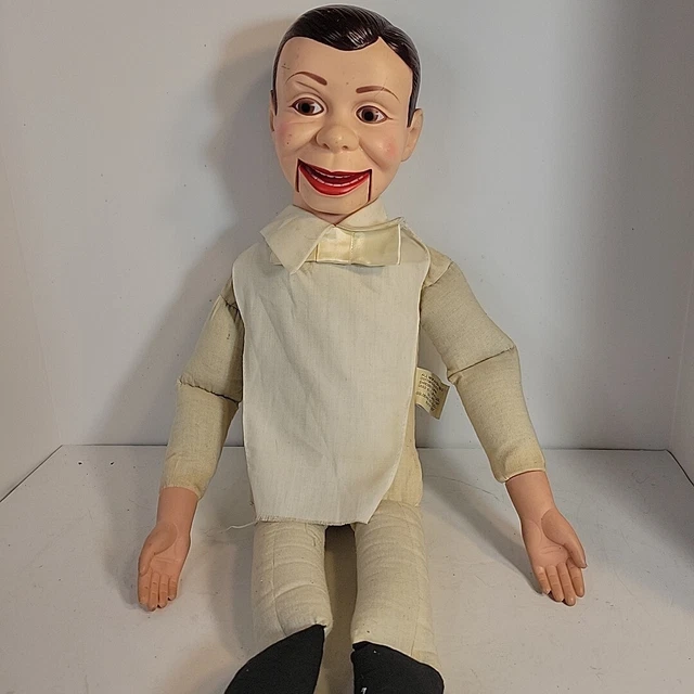 *VINTAGE* CHARLIE MCCARTHY Novelty Ventriloquist Dummy / Doll Good No