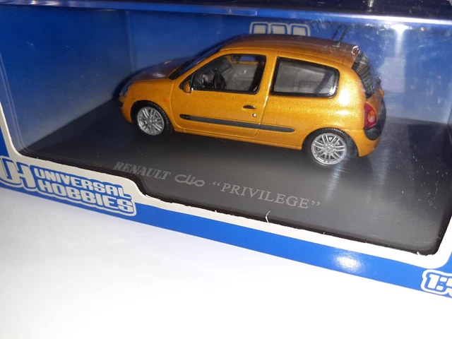 Universal hobbies 1/43 Renault Clio Privilège
