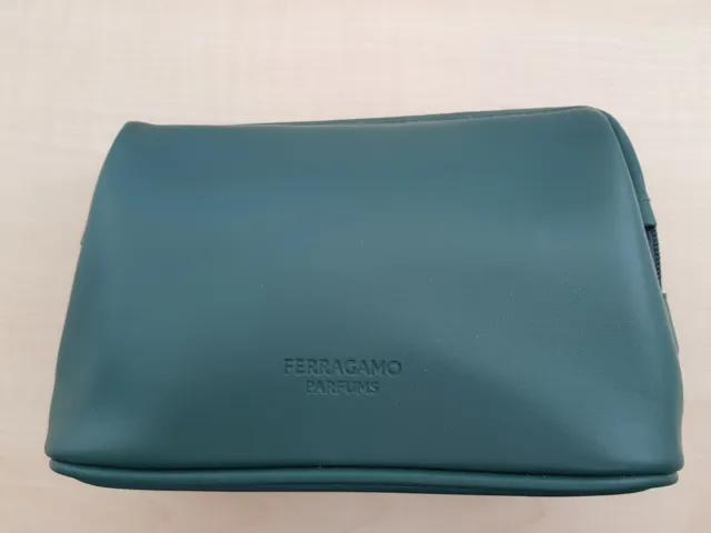 Amenity Kit Bordtasche Turkish Airlines Business Class Ferragamo Männer NEU