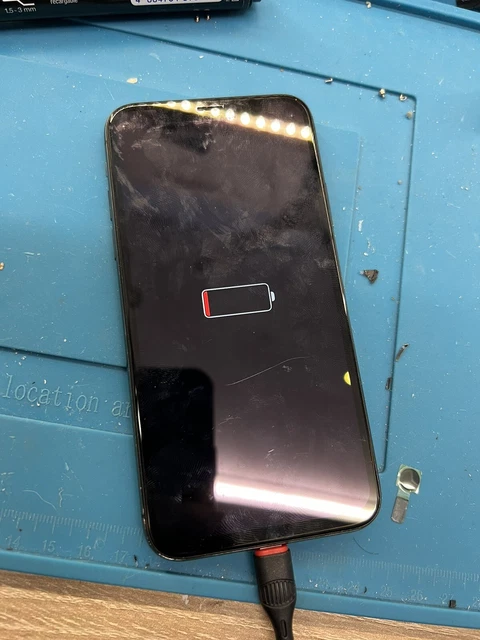 Apple iPhone X - 64 Go - Gris Sidéral (Désimlocké) Sans Face ID Batterie 100%
