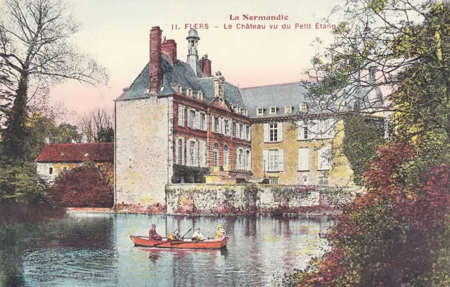 Carte postale ancienne ORNE FLERS 11 le château vu du petit étang timbrée 1923