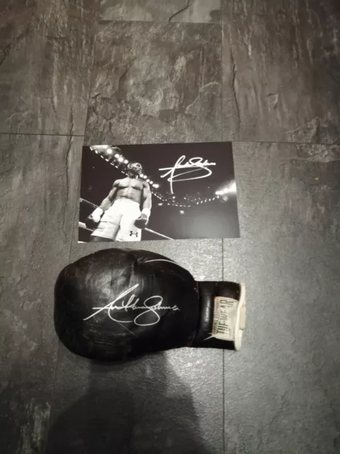 Anthony Joshua signed glove and photo