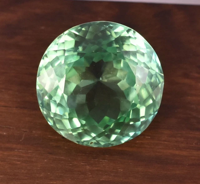 SUPERBE AIGUE MARINE NATURELLE BLEUE OCEAN BRESIL 1,27 carat SUPERBE AIGUE MARINE NATURELLE BLEUE OCEAN BRESIL 1,27 carat