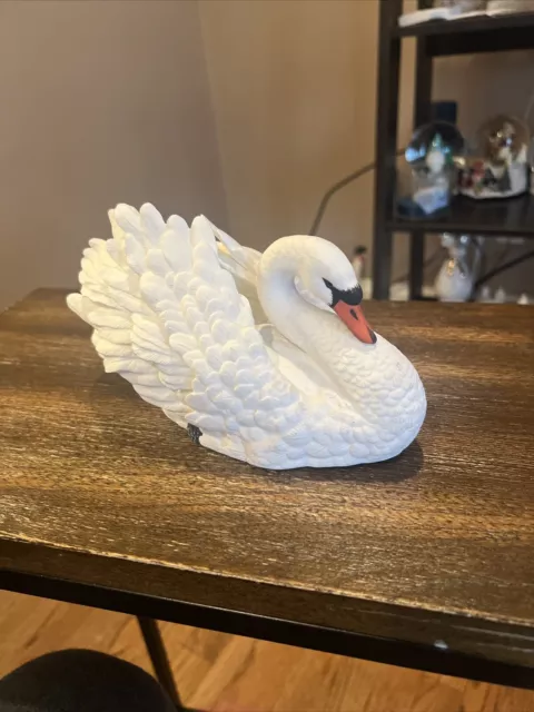 Lenox The Graceful Swan Fine White Porcelain Figurine 8"l